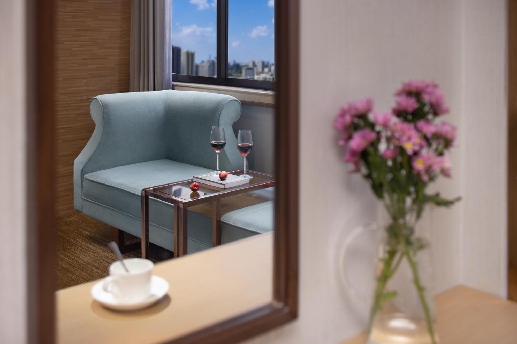 Kaiserdom Hotel-Ouzhuang Metro กวางโจว ภายนอก รูปภาพ